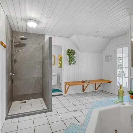 Herma - 1km From The Sea By Interhome Nyaraló