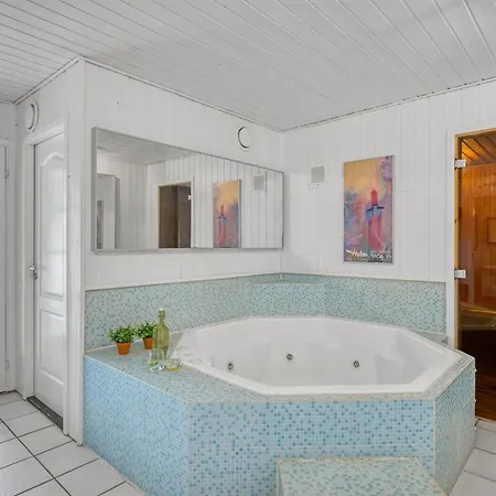 Herma - 1km From The Sea By Interhome *