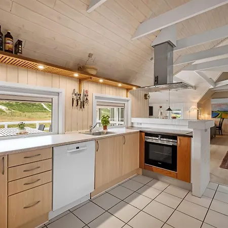 Herma - 1km From The Sea By Interhome